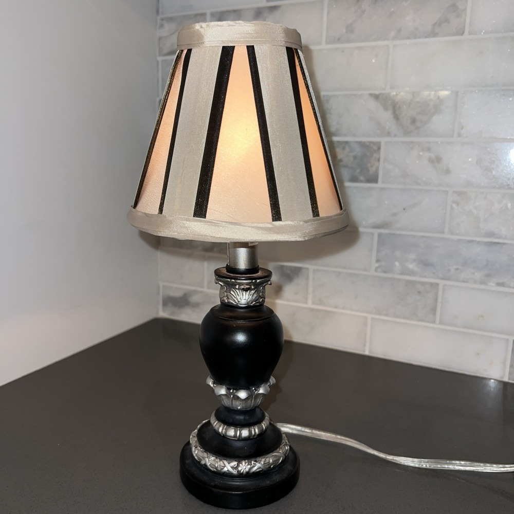 Acrylic/Metal Fabric Shade Table Lamp, bulb Included